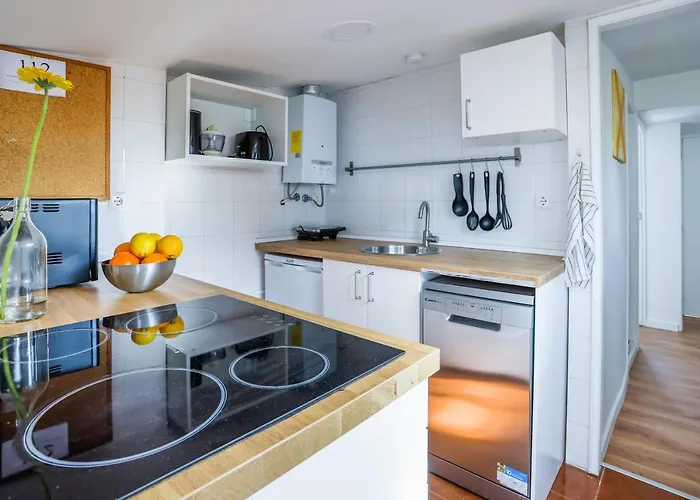 Cozy 3 Bedroom In Lively Bairro Alto Apartment Lisbon