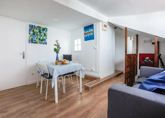 Cozy 3 Bedroom In Lively Bairro Alto * Lisbon