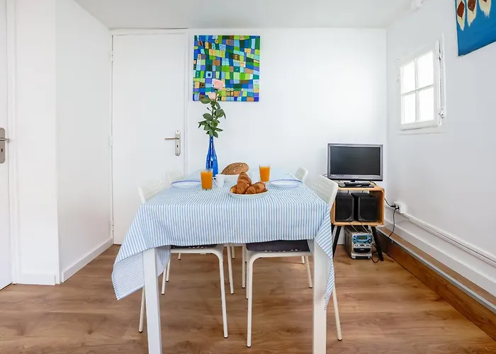 Cozy 3 Bedroom In Lively Bairro Alto Apartmán Lisboa