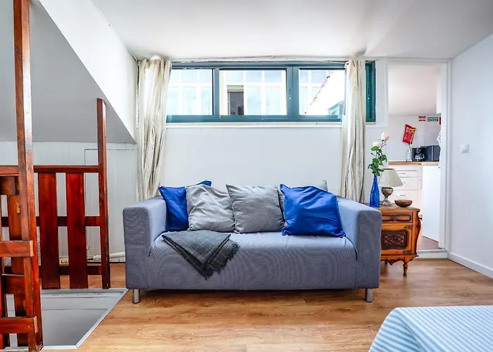 Cozy 3 Bedroom In Lively Bairro Alto * Lisbon